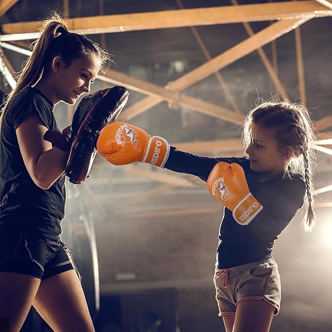 Kids Boxing Gloves, Youth Boxing Training Gloves for Kids 3-9 Year Boys and Girls, 4&6OZ Fighting Gloves, Punching Bag Kickboxing Thai Mitts MMA Training Sparring Gloves