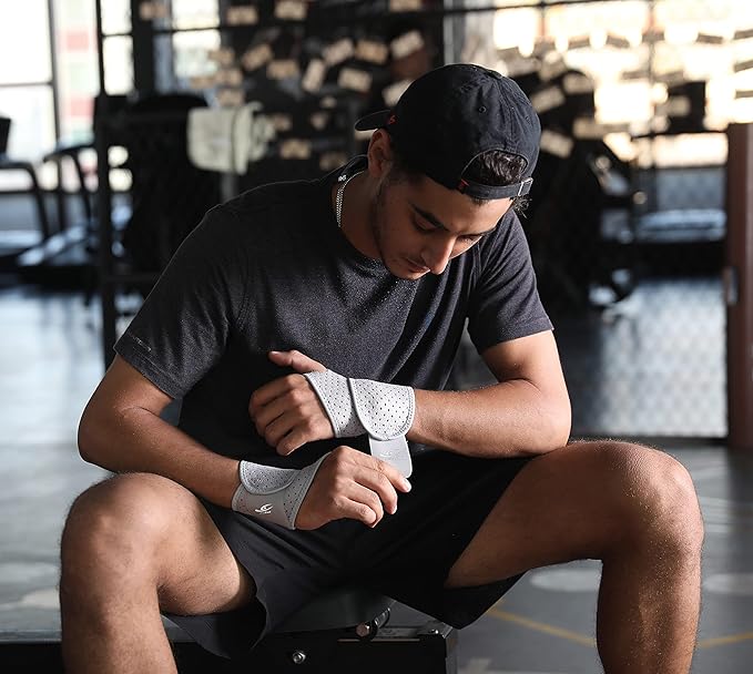 HiRui 2 Pack Wrist Compression Strap and Wrist Brace Sport Wrist Support for Fitness, Weightlifting, Tendonitis, Carpal Tunnel Arthritis, Pain Relief-Wear Anywhere-Adjustable (Gray)